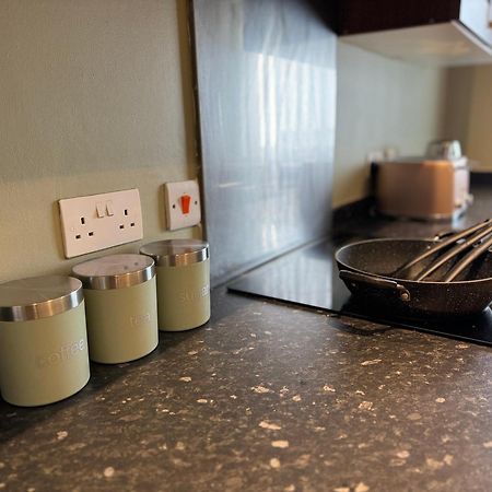 Group Bookings: Up To 30 Guests Across 5 Spacious Flats! Keyless Access Free Wifi & Parking Birmingham Ngoại thất bức ảnh