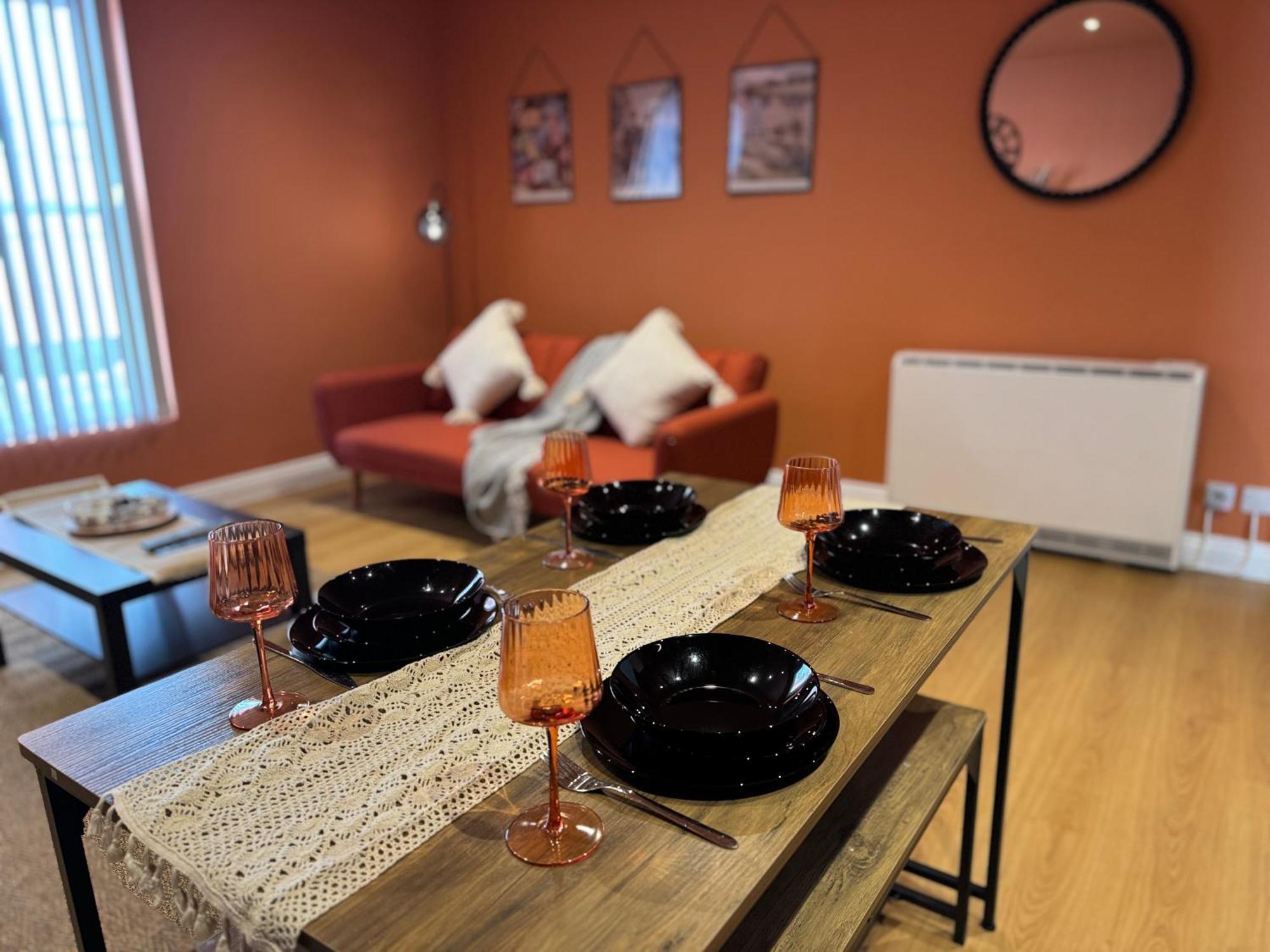 Group Bookings: Up To 30 Guests Across 5 Spacious Flats! Keyless Access Free Wifi & Parking Birmingham Ngoại thất bức ảnh