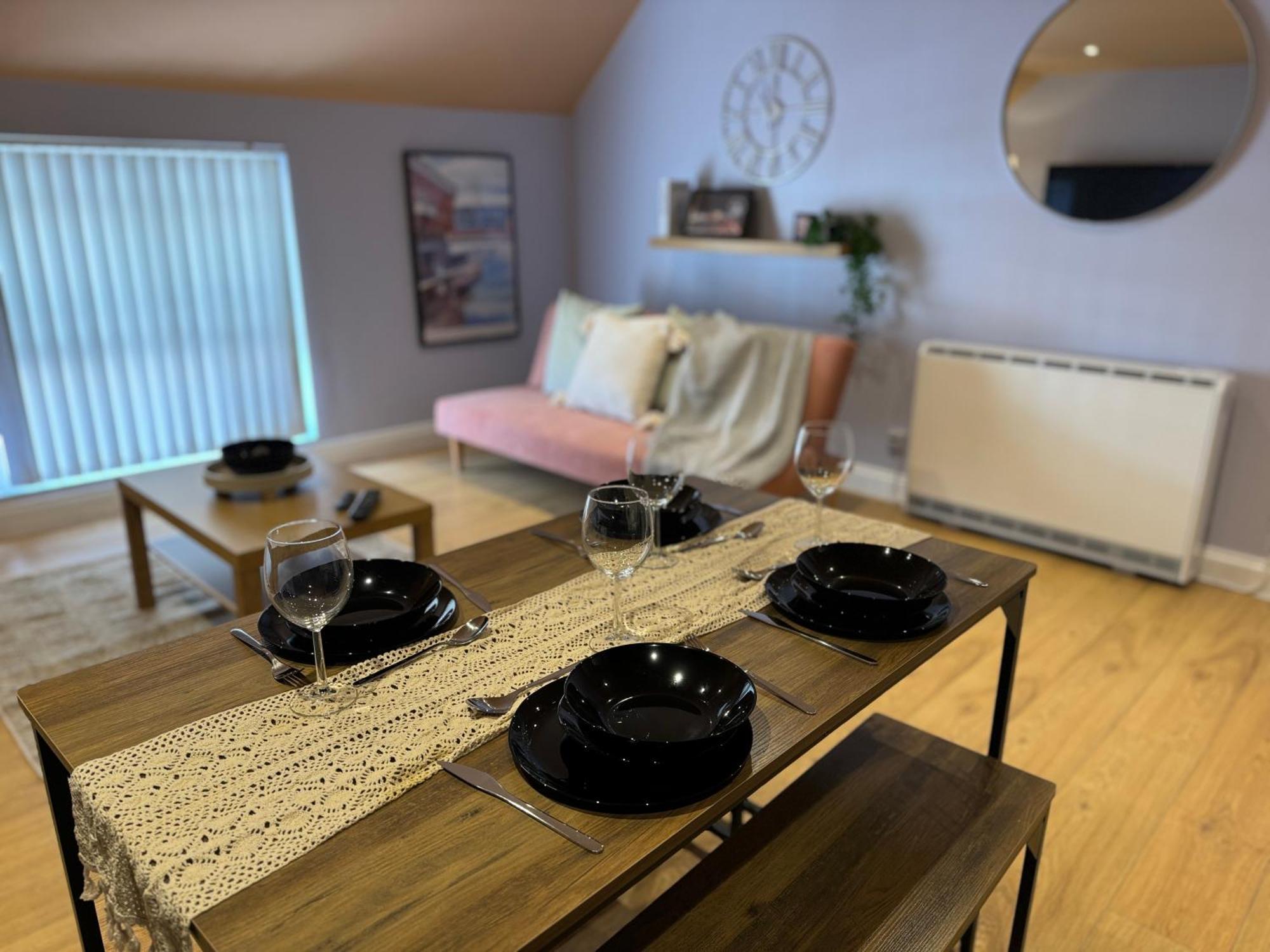 Group Bookings: Up To 30 Guests Across 5 Spacious Flats! Keyless Access Free Wifi & Parking Birmingham Ngoại thất bức ảnh
