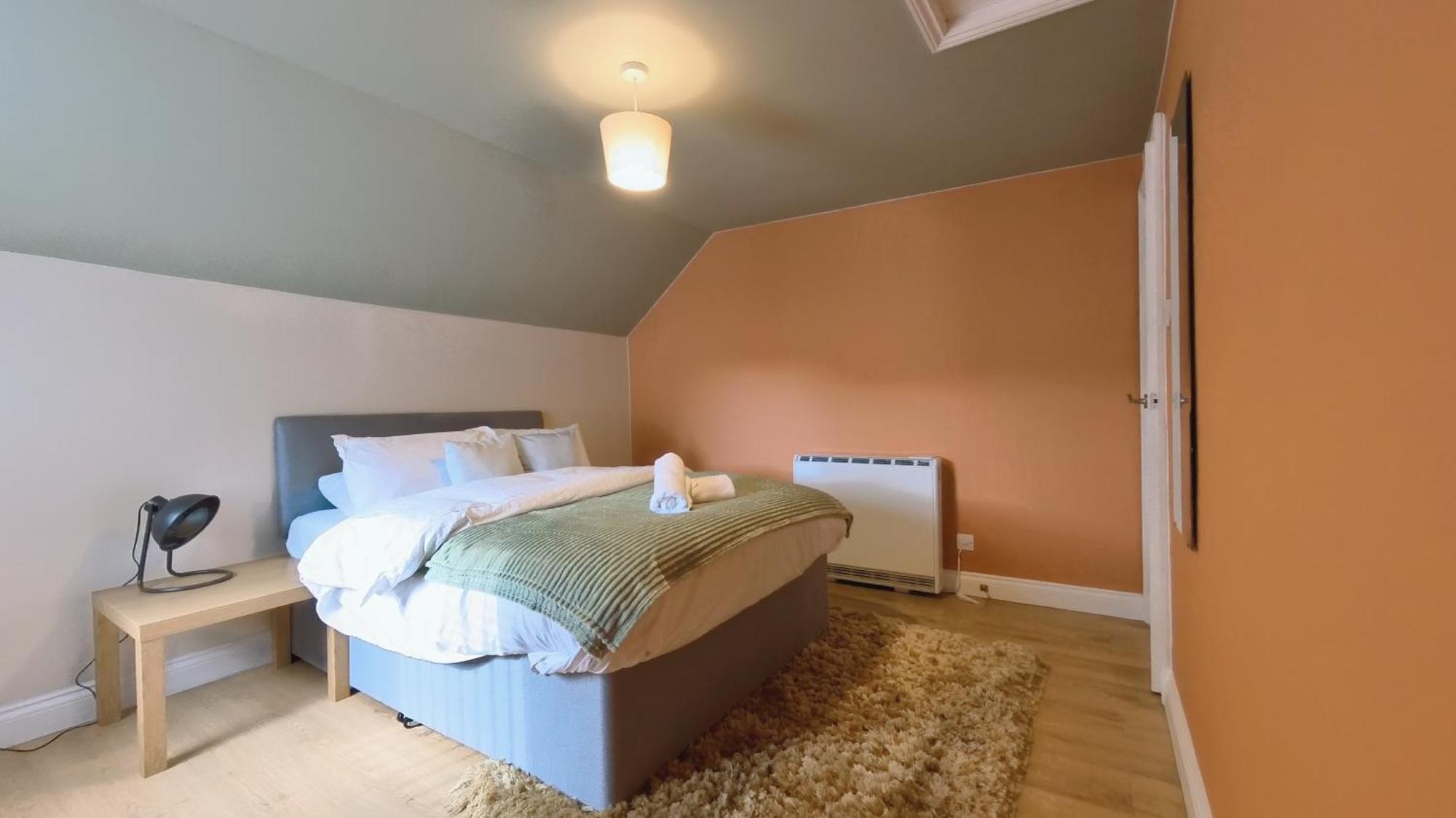 Group Bookings: Up To 30 Guests Across 5 Spacious Flats! Keyless Access Free Wifi & Parking Birmingham Ngoại thất bức ảnh