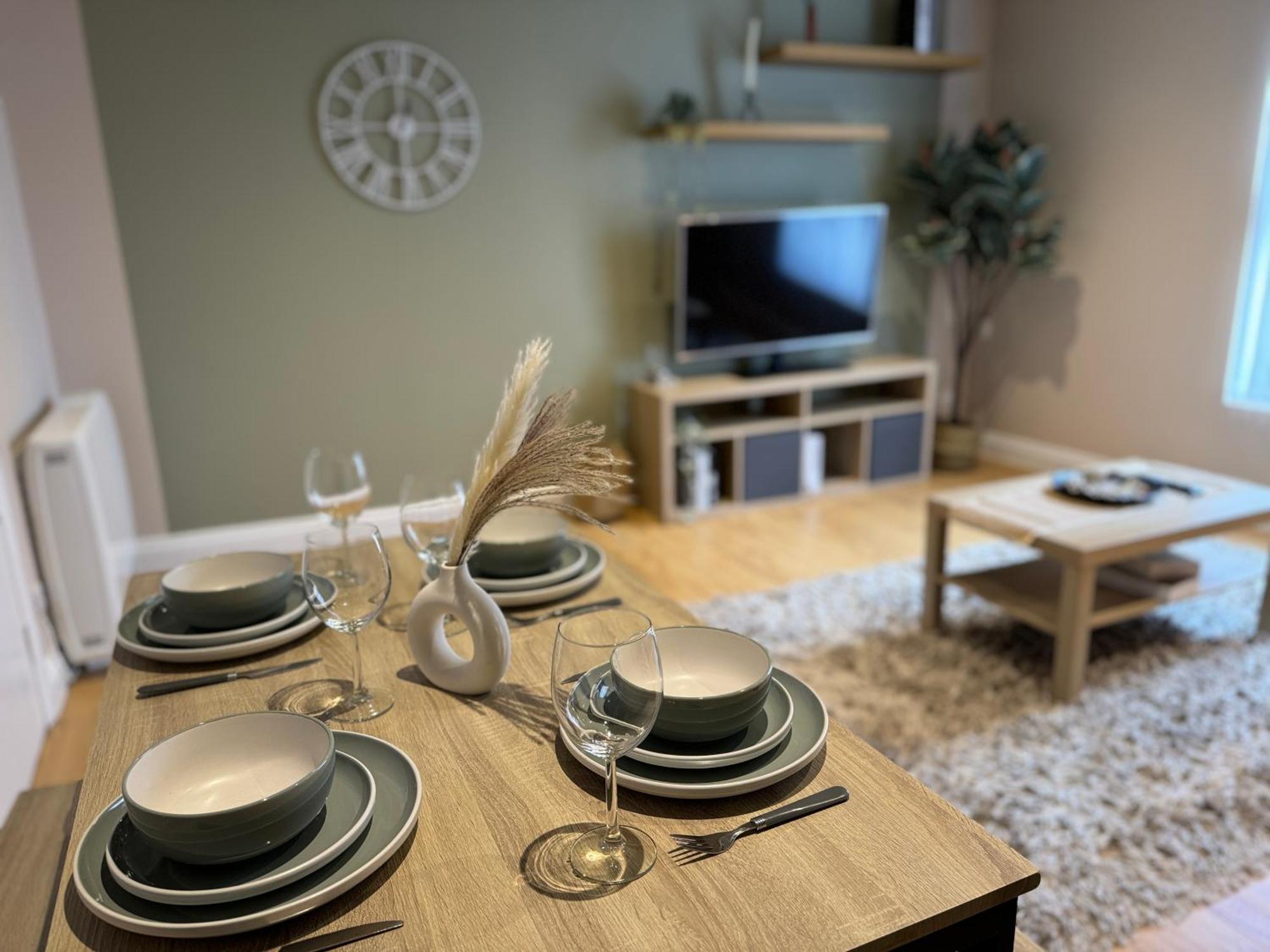 Group Bookings: Up To 30 Guests Across 5 Spacious Flats! Keyless Access Free Wifi & Parking Birmingham Ngoại thất bức ảnh