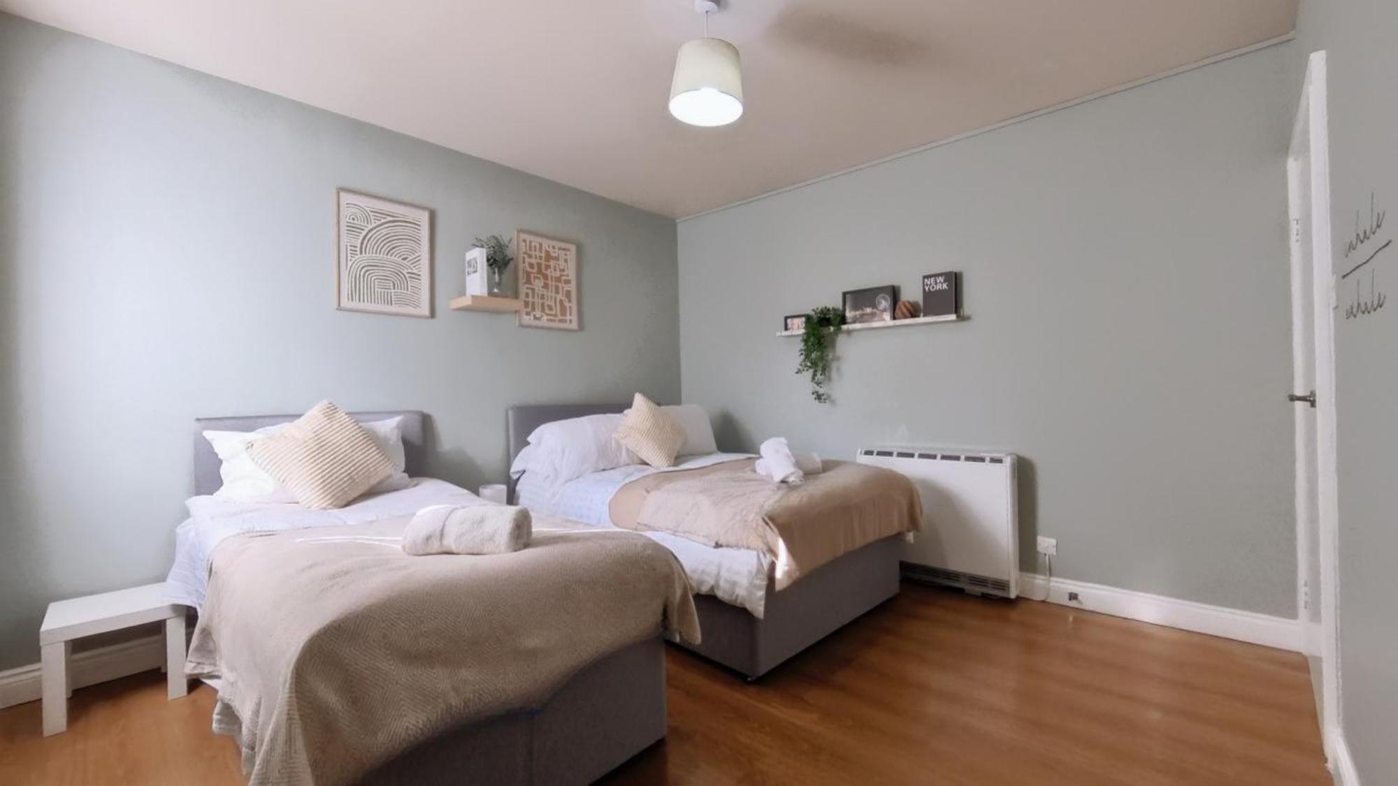 Group Bookings: Up To 30 Guests Across 5 Spacious Flats! Keyless Access Free Wifi & Parking Birmingham Ngoại thất bức ảnh