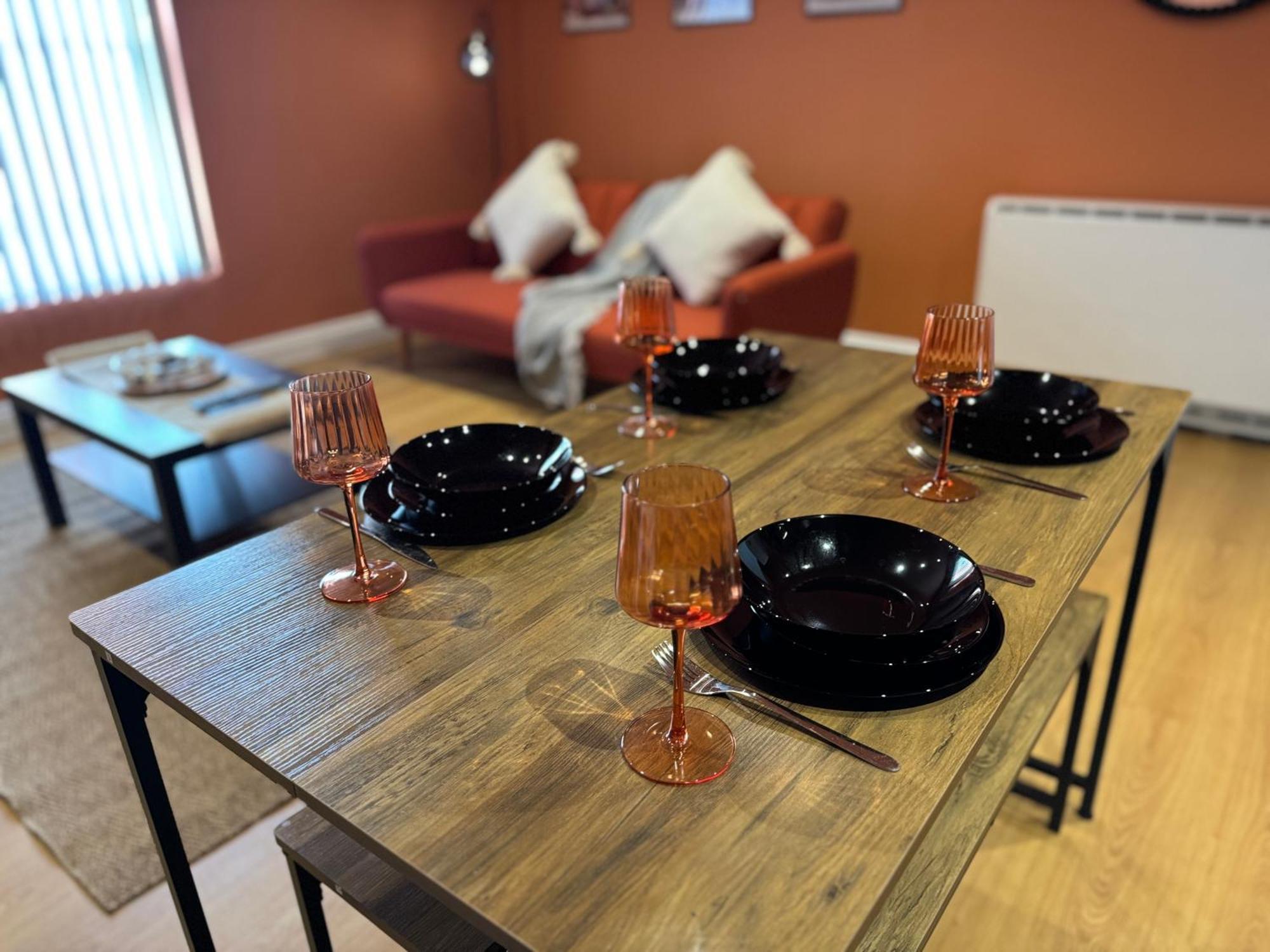 Group Bookings: Up To 30 Guests Across 5 Spacious Flats! Keyless Access Free Wifi & Parking Birmingham Ngoại thất bức ảnh